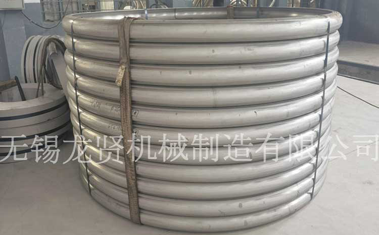 筒體外半管的結(jié)構(gòu)特點、功能與應(yīng)用怎樣？